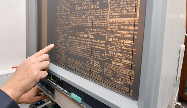 Alte Zeitung auf Mikrofilm